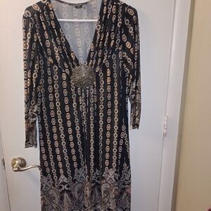 Chic Long Sleeve Black and Gold Dress